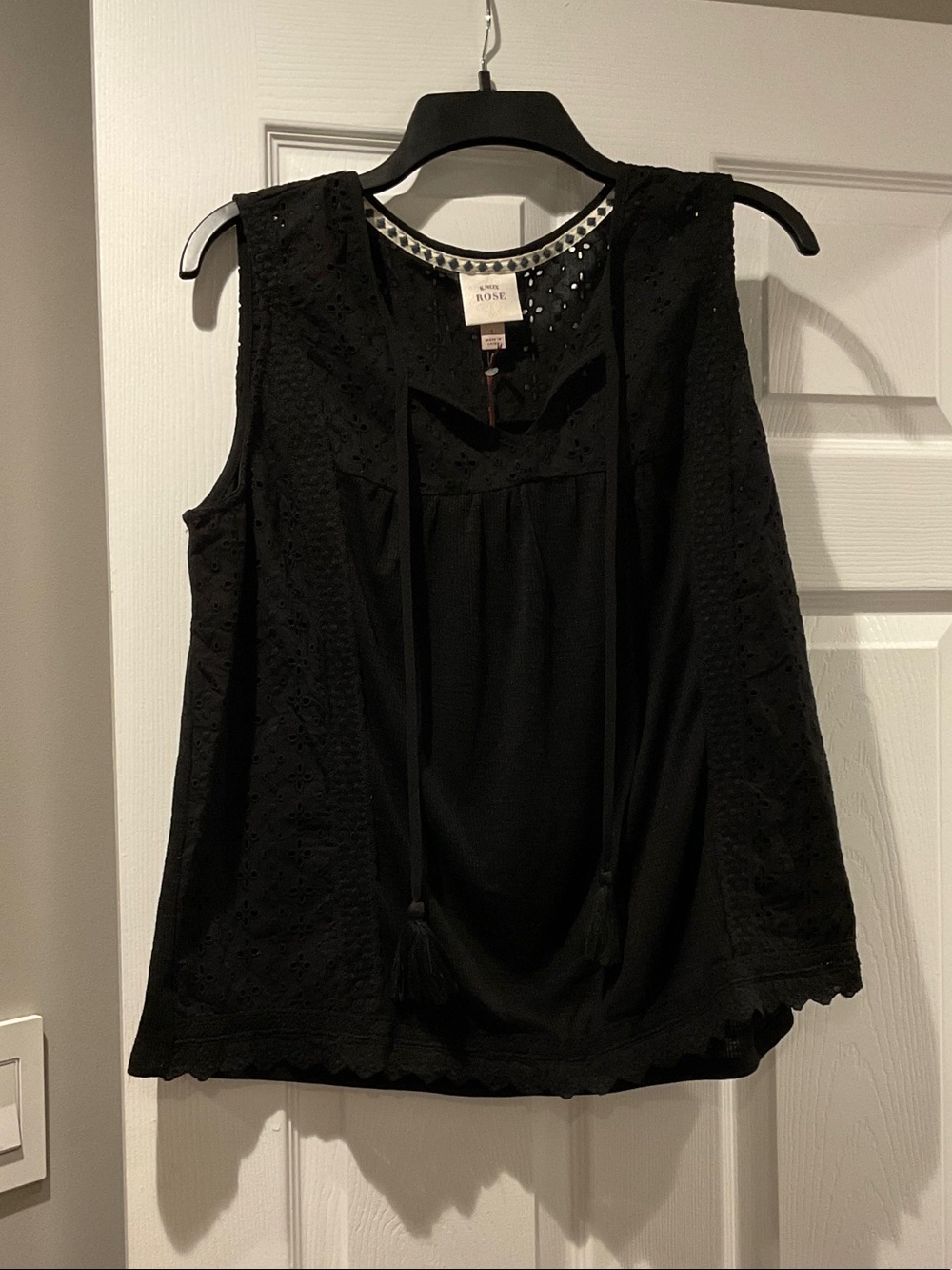 Knox Rose Black Eyelet Tie-Front Camisole